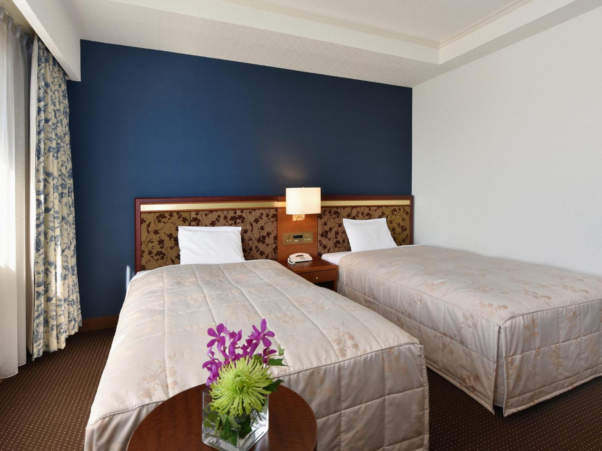 Hotel Crown Palais Csirju Kültér fotó